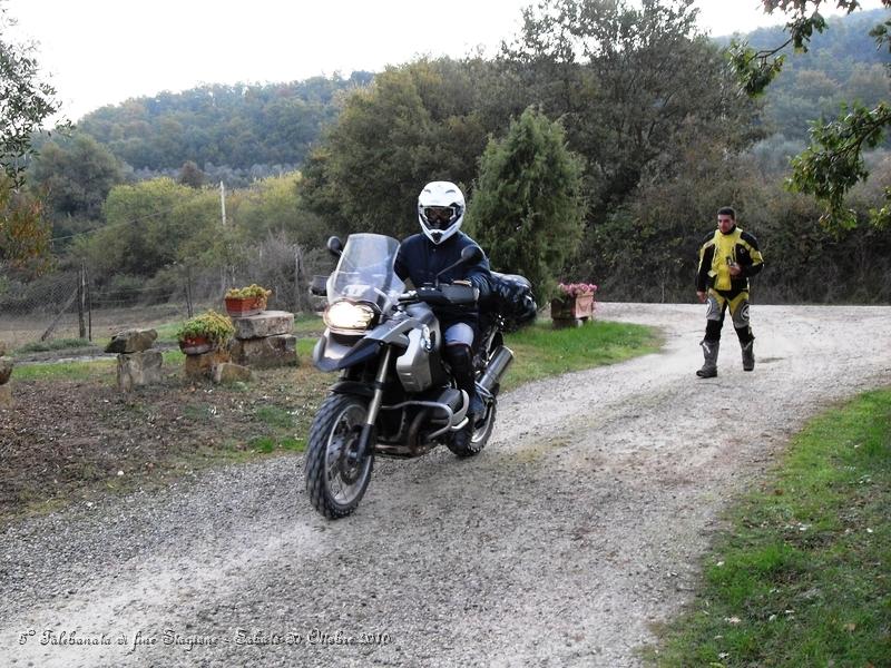 0063.JPG - Arrivano anche i partecipanti che non hanno pernottato in Agriturismo...