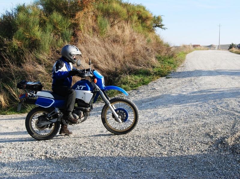 0202.JPG - Eccoci, arrivano i primi motociclisti...