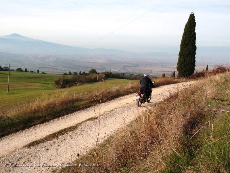 0255.JPG - Qui siamo nella riserva naturale della lucciola bella...