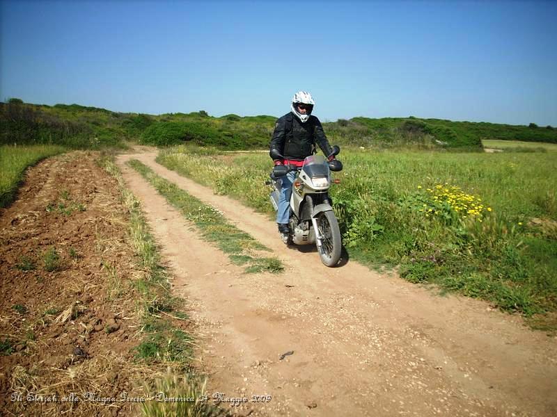 DSCN5874.JPG - Marco comincia a guidare in piedi, grande !!