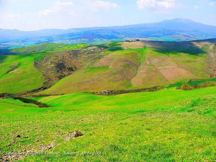 0499.JPG - In lontananza il Monte Amiata