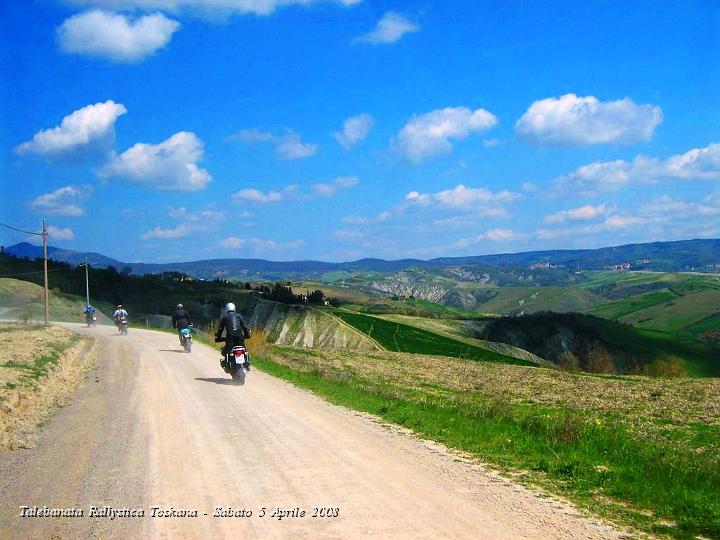 0516.JPG - In lontananza San Casciano dei Bagni