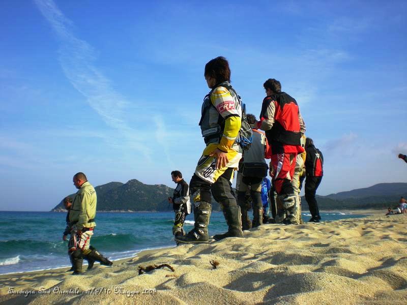 0216.JPG - Tutti in spiaggia