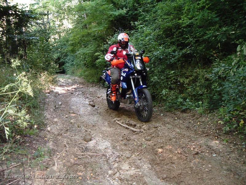 DSCF0806.JPG - Daniele da Roma con la sua splendida Ktm 990 Adventure, uno dei Ragazzi nuovi.