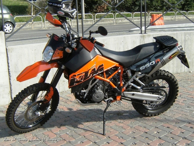 003.JPG - Una splendida Ktm 950 SE