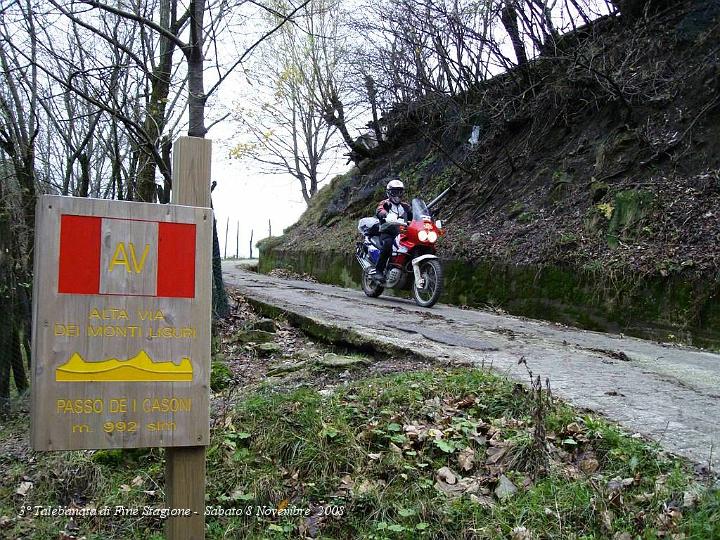 0087.JPG - ...Percorrere l'Alta Via dei Monti Liguri è uno dei modi più affascinanti per ammirare i pregi della Liguria...