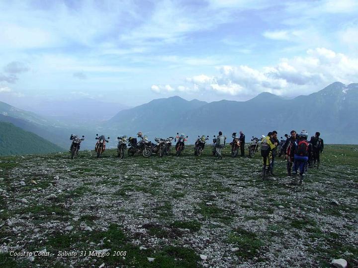 DSCN3025.JPG - Gianluca vuole portarci a vedere un bel posto