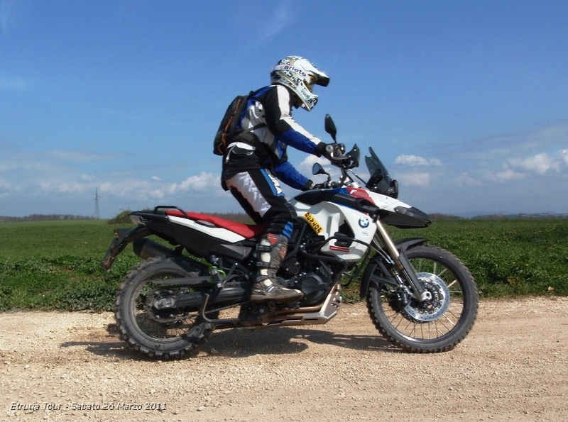 P3260237.JPG - Il mitico Paolo da Terni, questa volta s'è presentato con un Bmw gs 800 nuovo fiammante !!