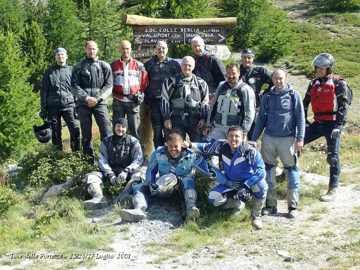 0018.JPG - Foto di Gruppo sul Colle della Bercia, quota 2220 mt !! (Venerdì 25)