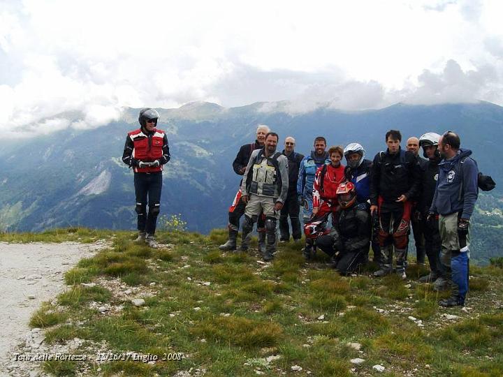 0165.JPG - In lontananza si vedono dei brutti nuvoloni neri. (Sabato 26)