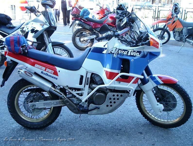 DSCF1053.JPG - Una splendida Africa Twin 650