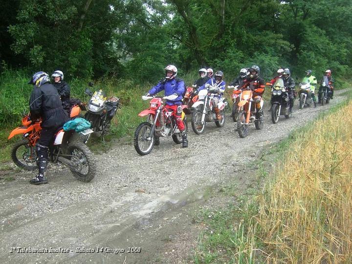 DSCN3582.JPG - Non si trova la strada per uscire, il Fiume è in piena, non si passa !!