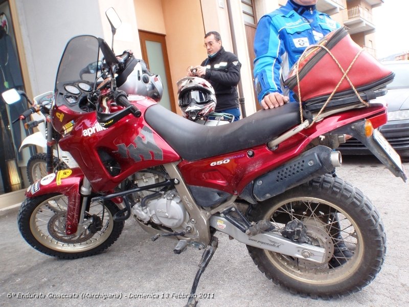 0009.JPG - Le Aprilia di una volta, questa è di Sergio, con oltre centocinquantamilakm.. caspita !!