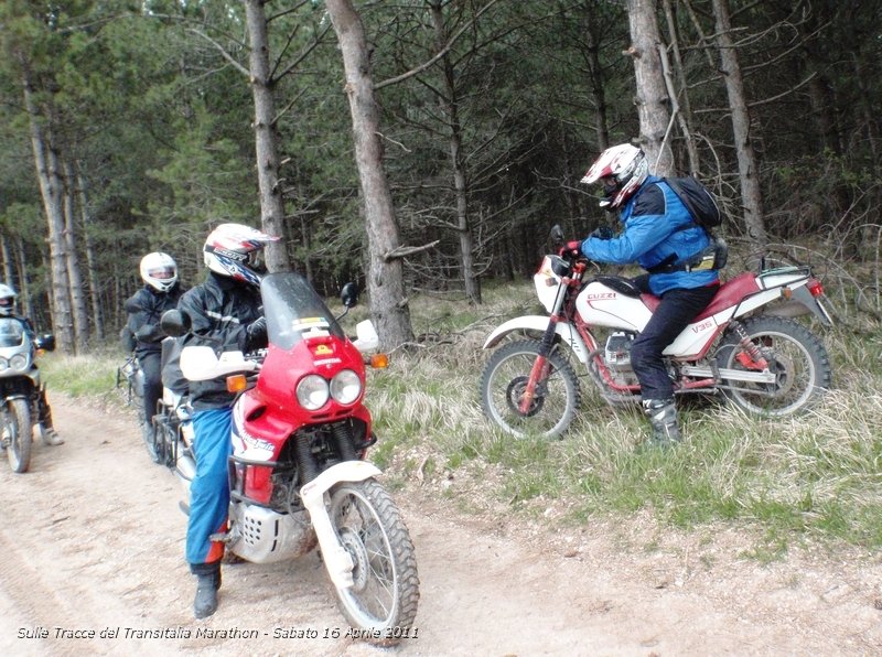 P4160221.JPG - Si riparte, ma Carlo ha problemi alla moto, gli tocca ritirarsi...