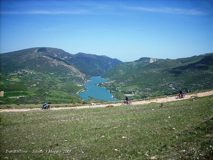 DSCN2705.JPG - Qui li vedete scendere pazienti dietro l'ultimo partecipante