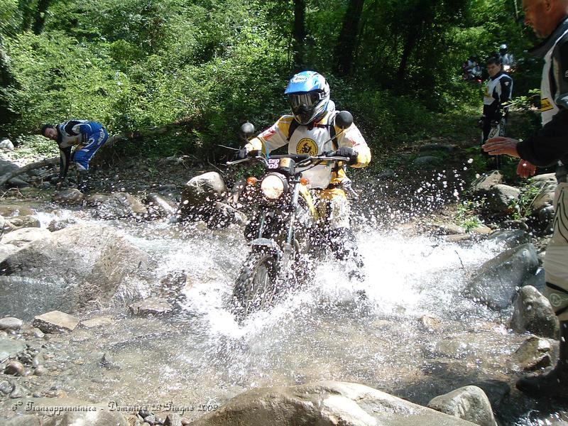 DSCF0727.JPG - Laura sul Guado, rega', è partita a tutta callara salendo persino sul monte dopo il Guado... :-) Grande Laura !!