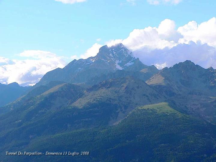 0641.JPG - Questo di fronte è il MonViso